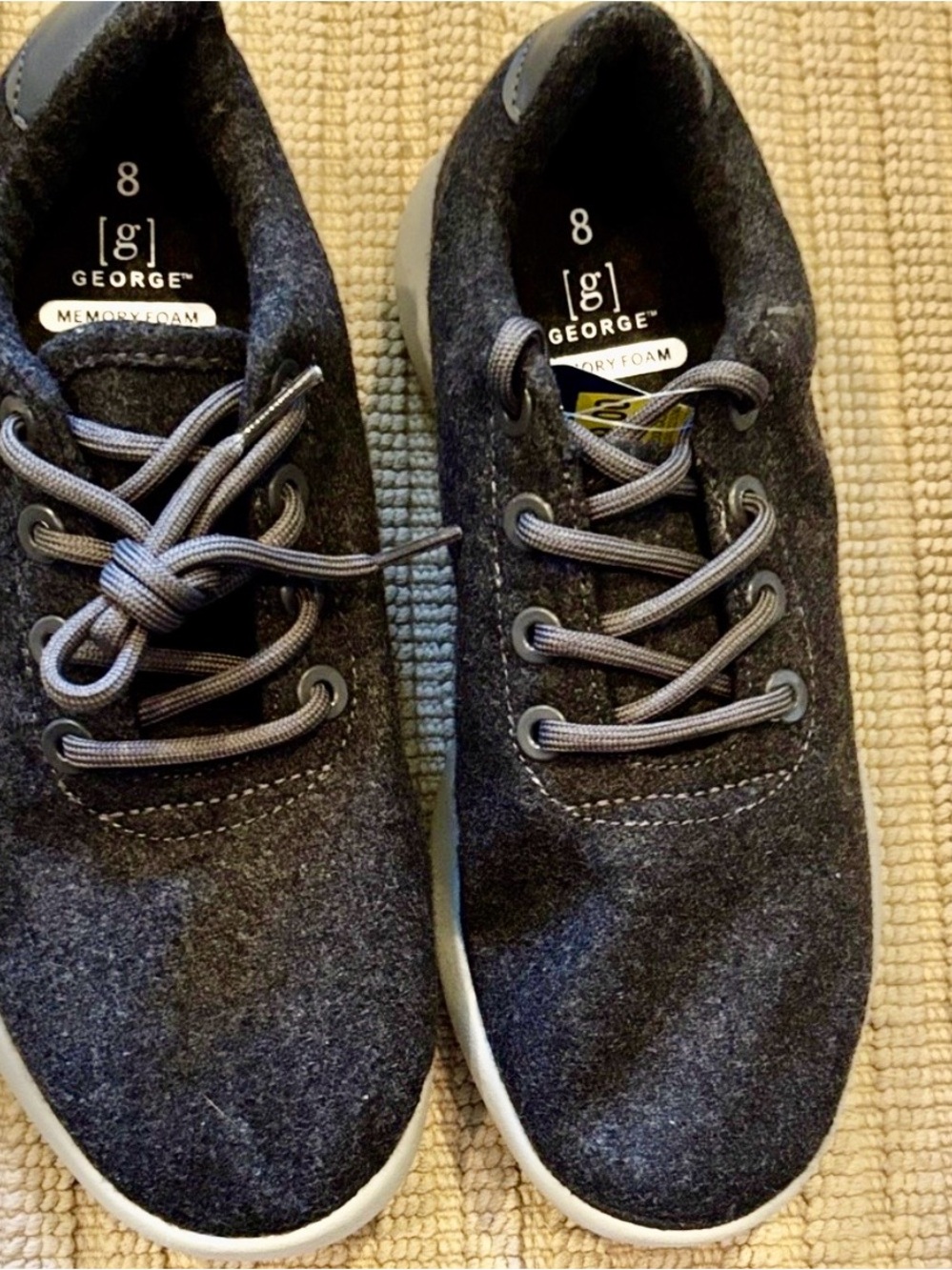 Shoes casual mens new size 8M George Gray Memory Foam Lace-Up